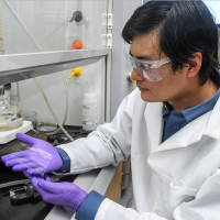 University of Delaware Engineers Develop Fuel Cell System that Helps Environment